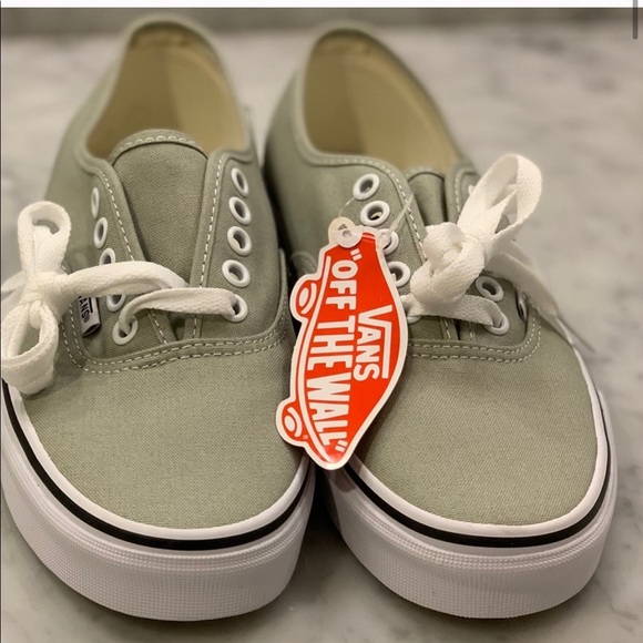 vans authentic olive green